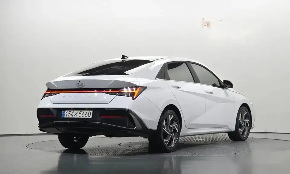 Hyundai Avante 1.6 Inspiration