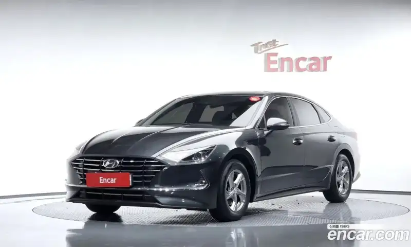 Hyundai Sonata 2.0 LPG rental car