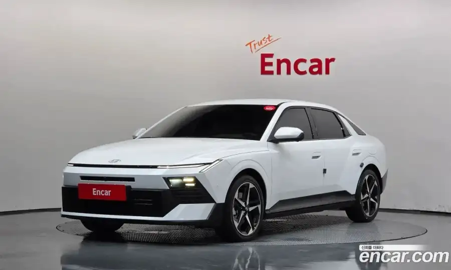 Hyundai Avante 2.0
