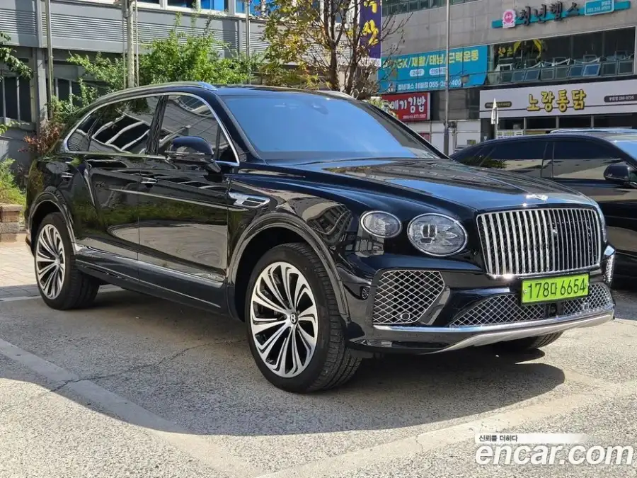 Bentley Bentayga 4.0 V8 EWB First Edition