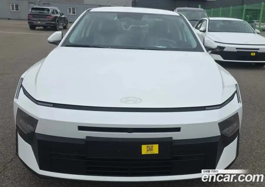 Hyundai Avante 2.0