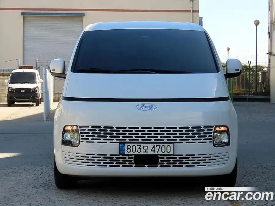 Hyundai Staria Cargo 5-Seater
