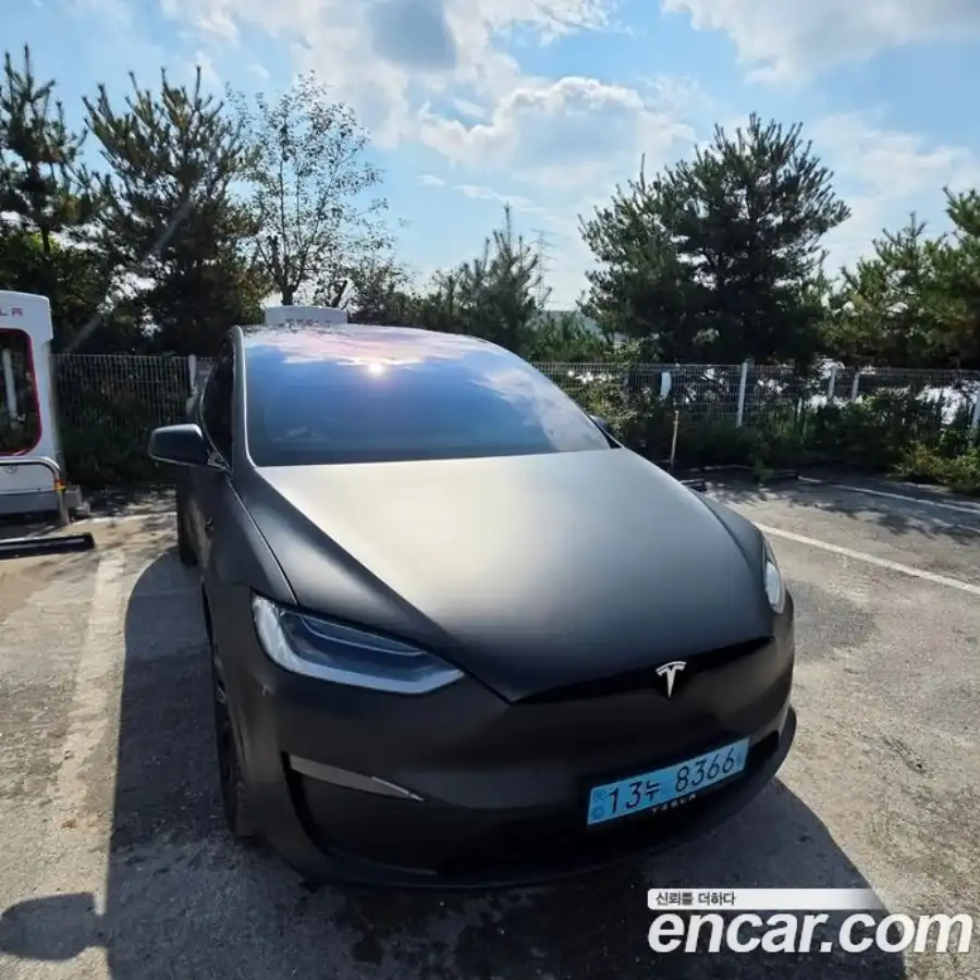 Tesla Model X Plaid