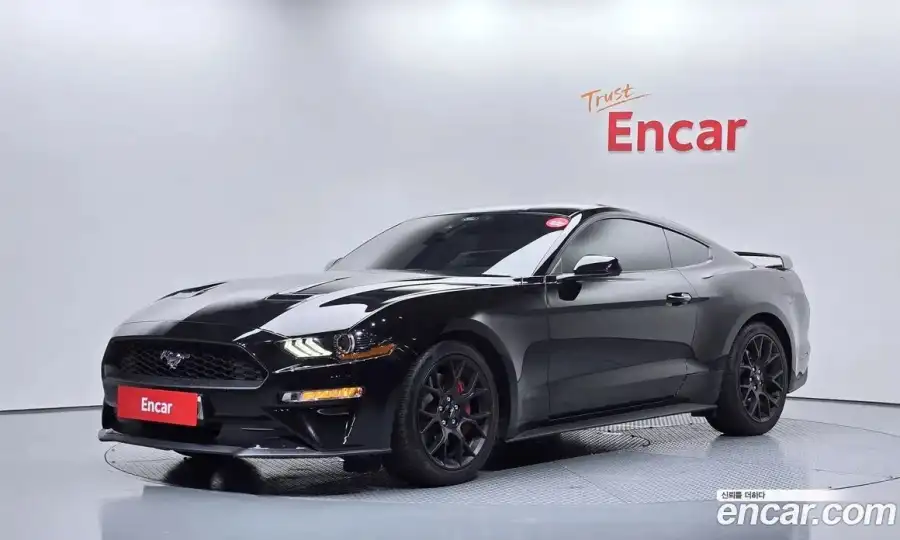 Ford Mustang Coupe