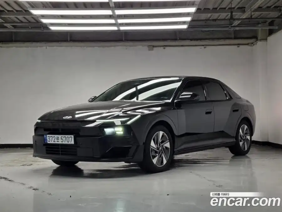 Hyundai Avante 2.0