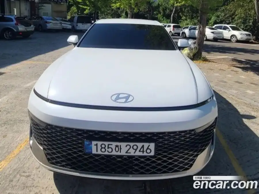 Hyundai Grandeur Caligraphy