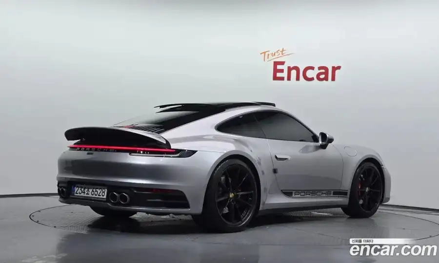 Porsche 911 Carrera 4S