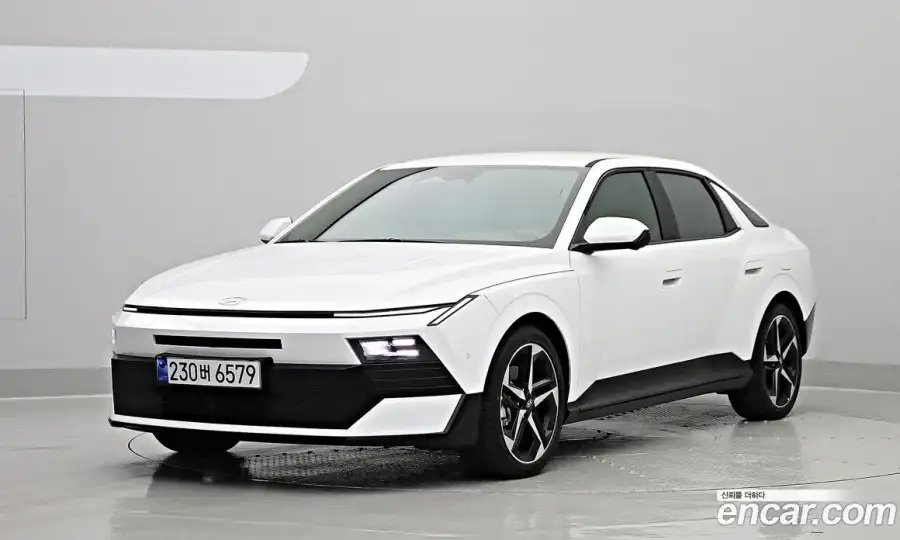 Hyundai Avante 2.0
