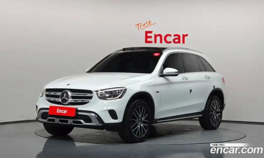 Mercedes-Benz GLC-Class GLC300e 4MATIC