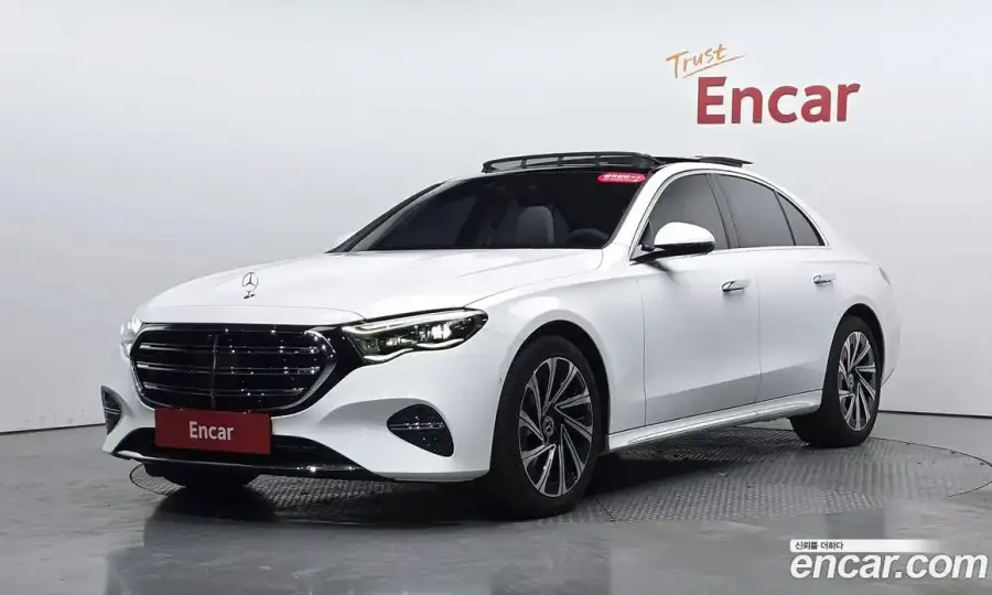 Mercedes-Benz E-Class E300 4MATIC Exclusive