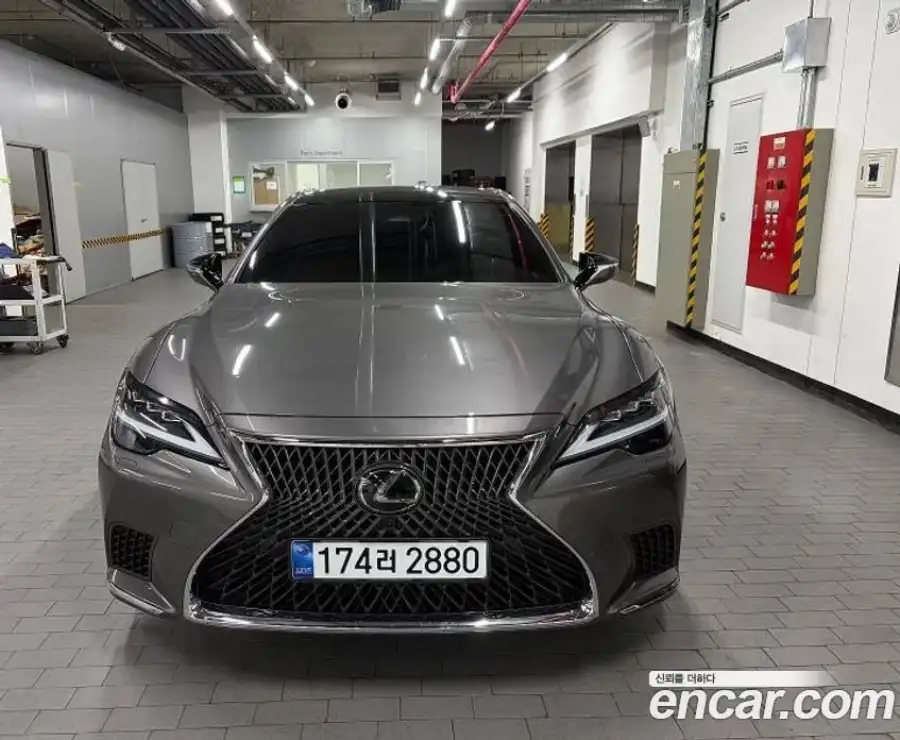 Lexus LS 3.5 Luxury AWD
