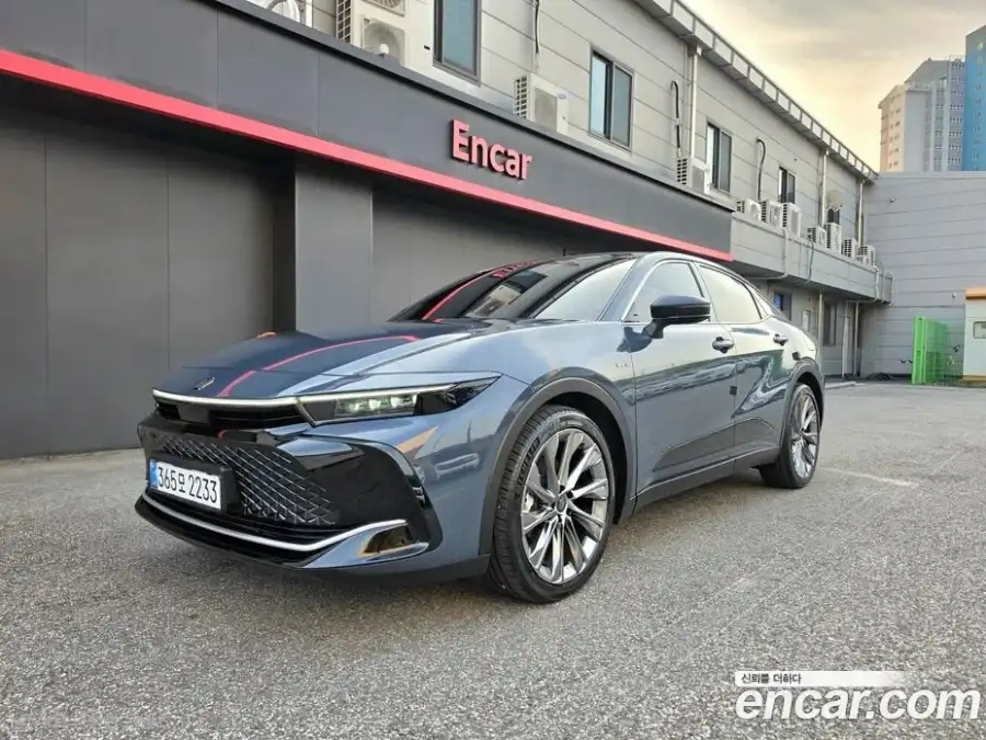Toyota Crown 2.5 4WD Hybrid