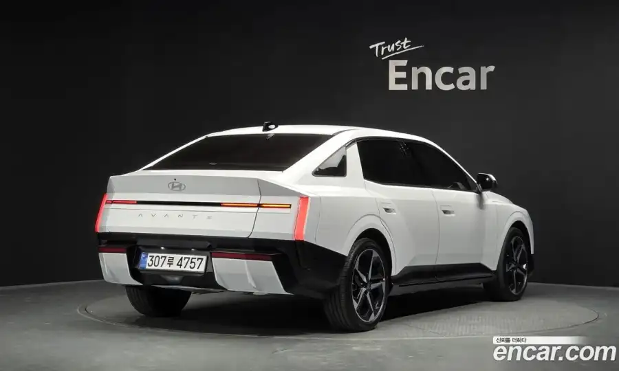 Hyundai Avante 2.0