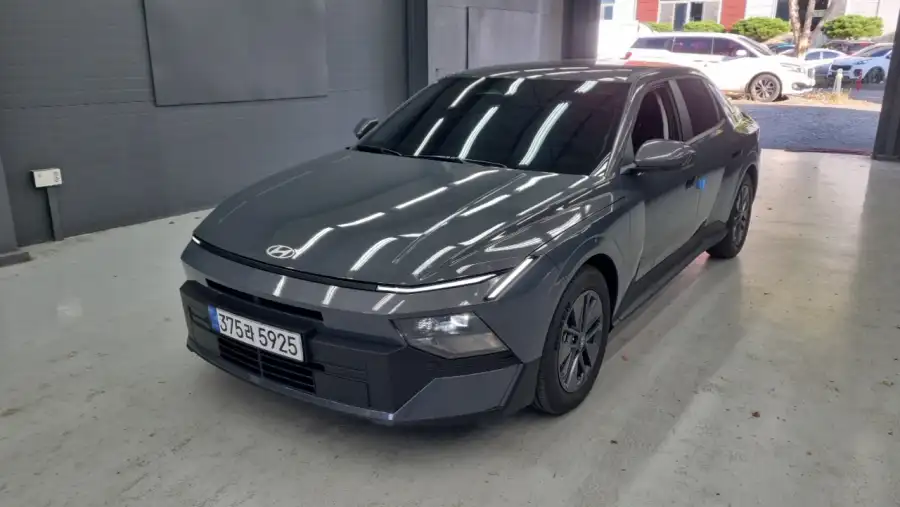 Hyundai Avante 2.0