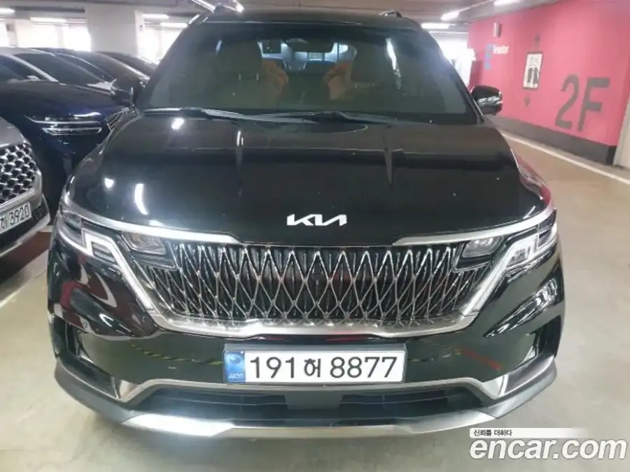 Kia Canival Diesel 9-Seater Signature