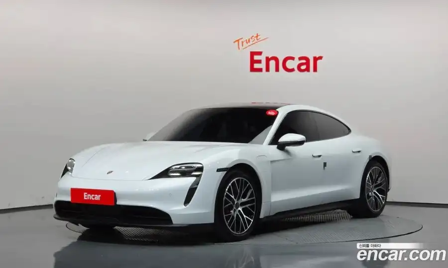 Porsche Taycan 4S