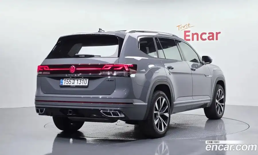 Volkswagen Atlas 2.0 TSI R-LINE 6-Seater