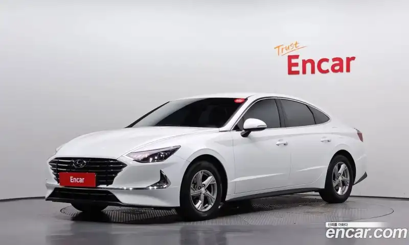 Hyundai Sonata 2.0 LPG rental car