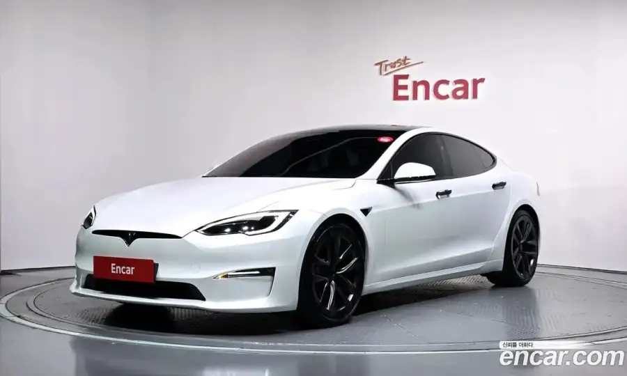 Tesla Model S AWD