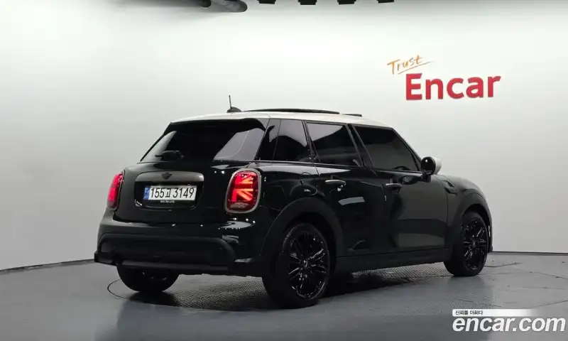 Mini Cooper 5Door Resolute Edition