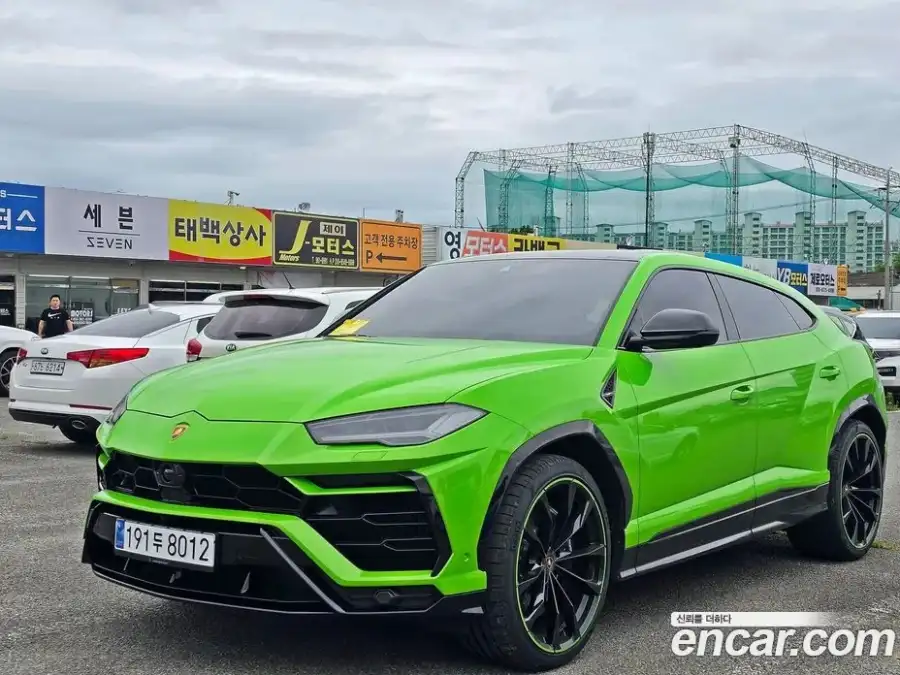 Lamborghini Urus 4.0 V8