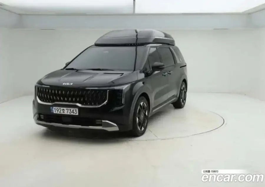 Kia Canival Gasoline 7-Seater Hi Limousine