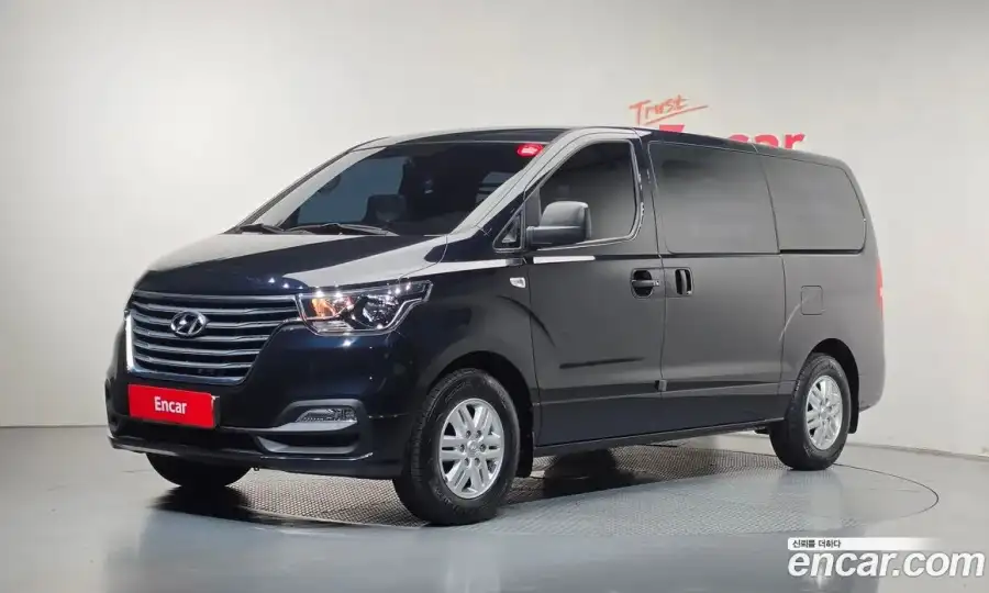 Hyundai Starex Van 3-Seater
