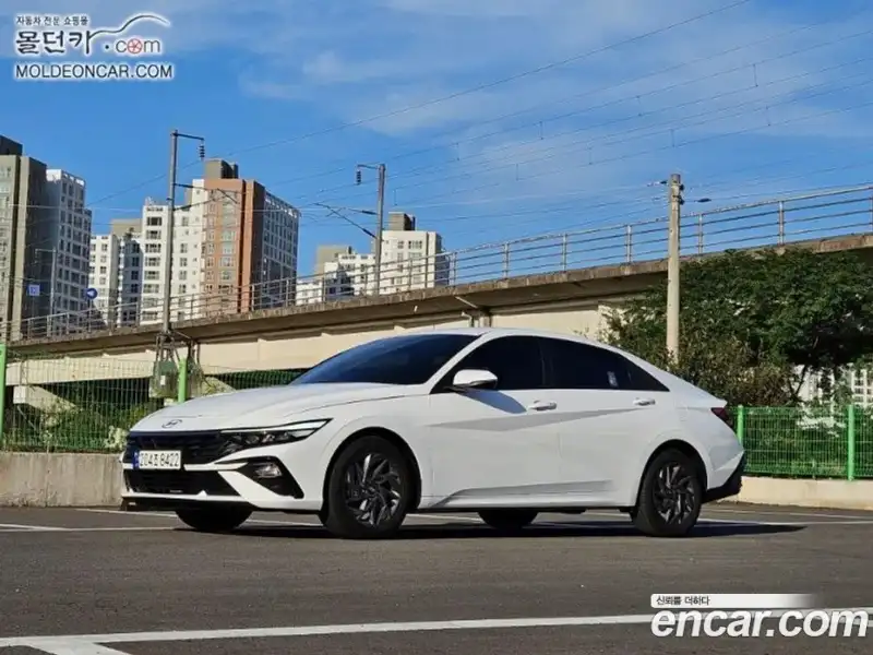 Hyundai Avante 1.6