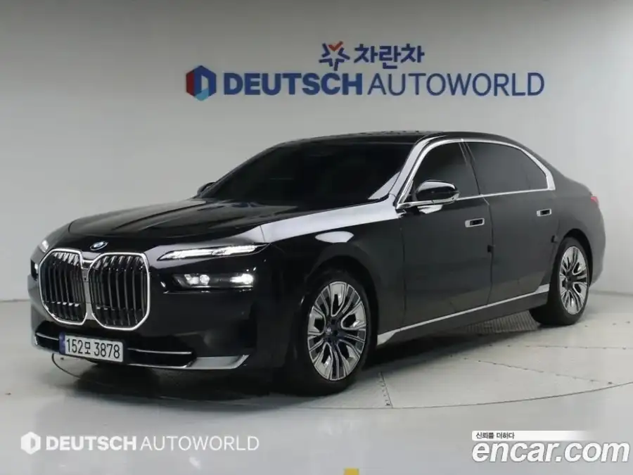 BMW 7-Series 740i sDrive Design Pure Excellence