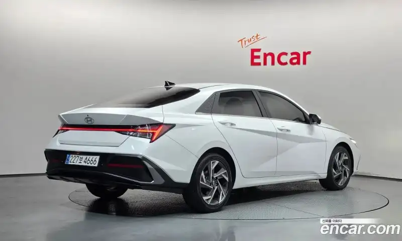 Hyundai Avante 1.6
