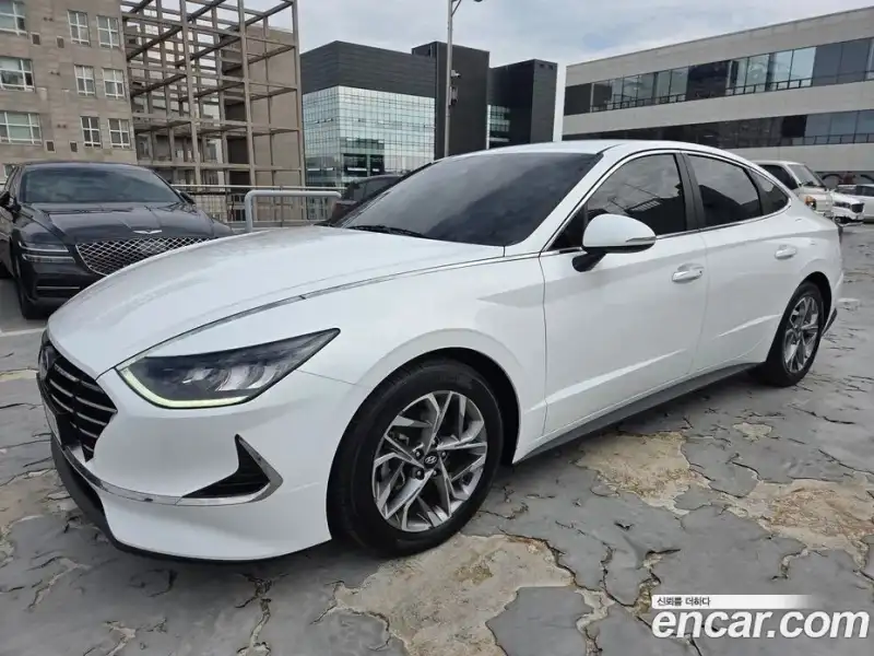 Hyundai Sonata 2.0 LPG rental car
