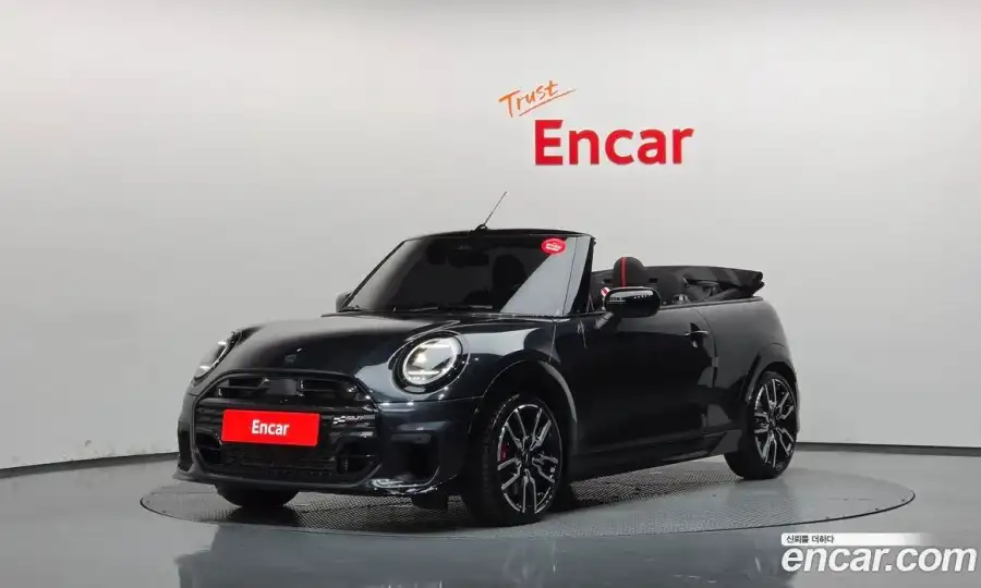 Mini Cooper Convertible JCW