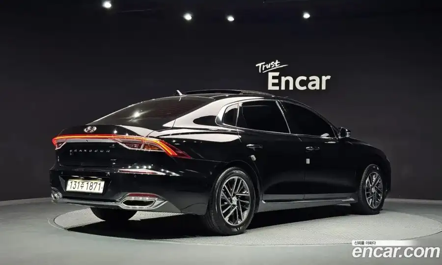 Hyundai Grandeur 3.0 LPi Rent Car