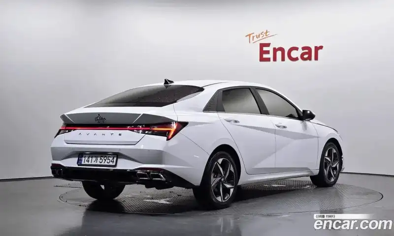 Hyundai Avante 1.6