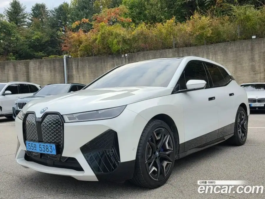 BMW iX xDrive50 Sports Plus