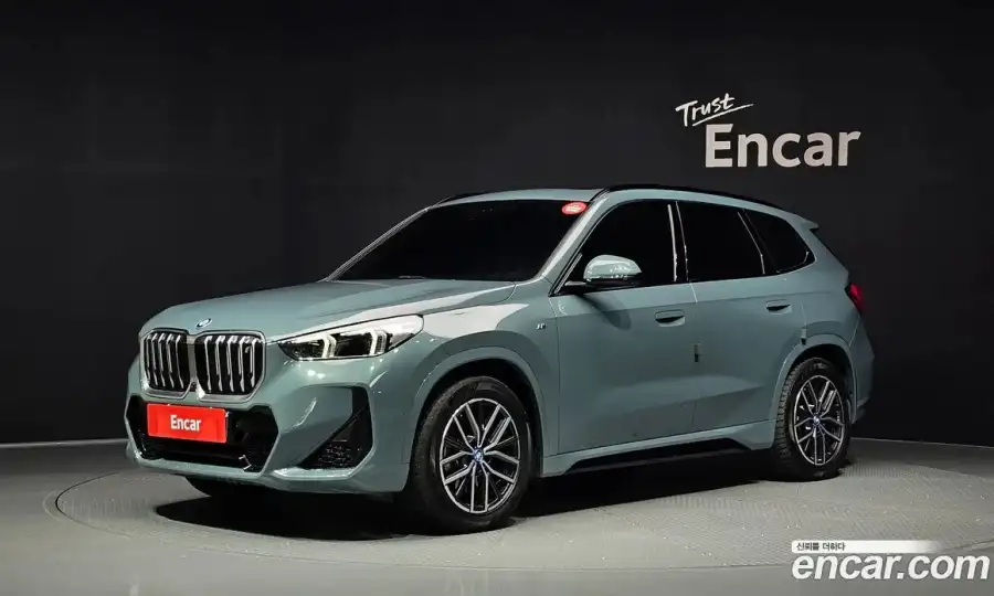 BMW iX1 xDrive 30 M Sport