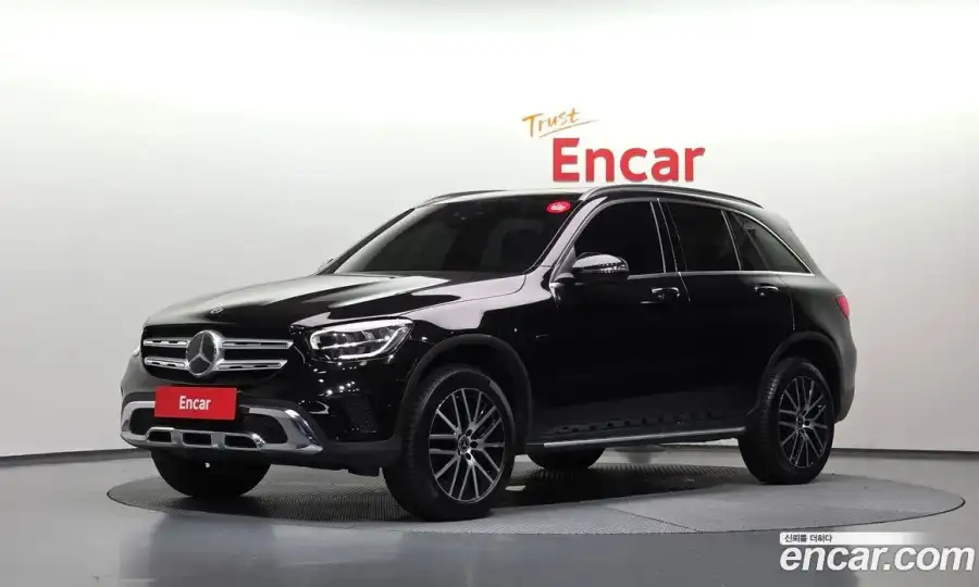 Mercedes-Benz GLC-Class GLC300e 4MATIC