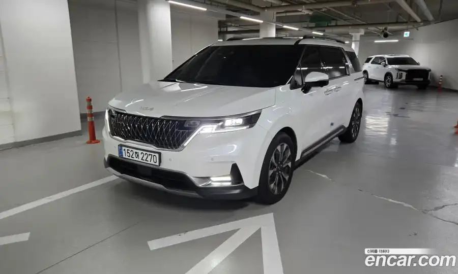 Kia Canival Diesel 9-Seater Signature