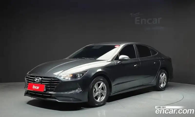 Hyundai Sonata 2.0 LPG rental car