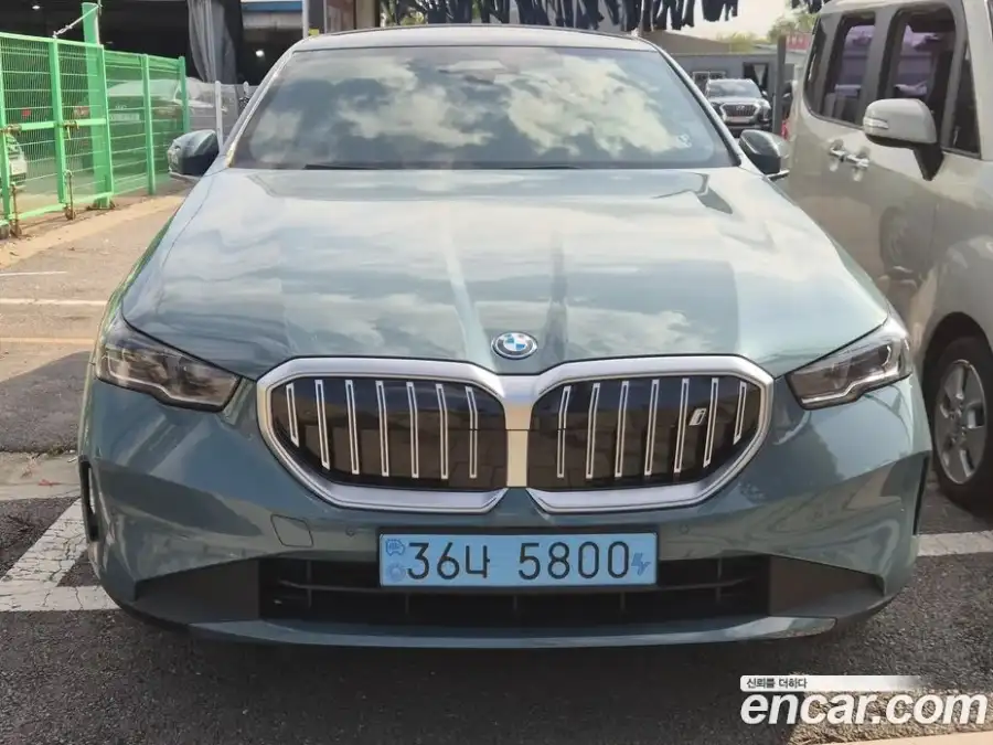 BMW i5 eDrive 40