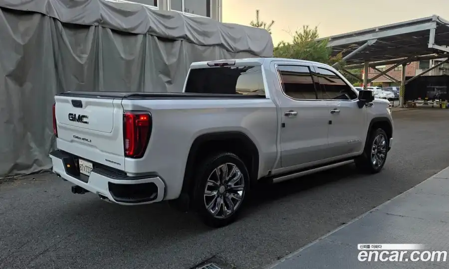 GMC Sierra Denali-X