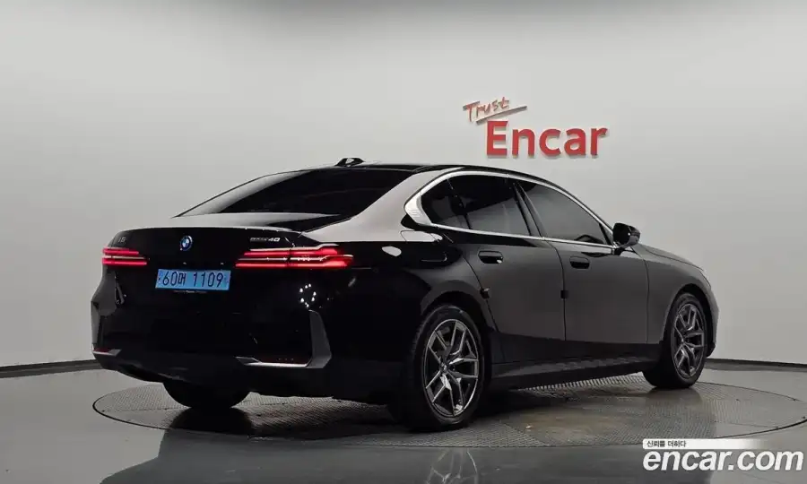 BMW i5 eDrive 40