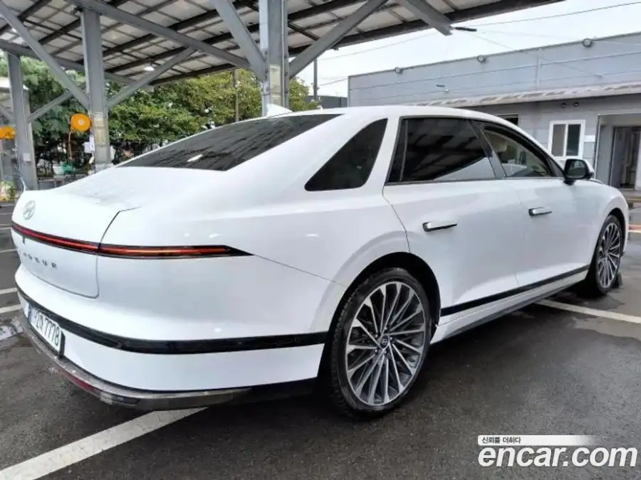 Hyundai Grandeur Calligraphy