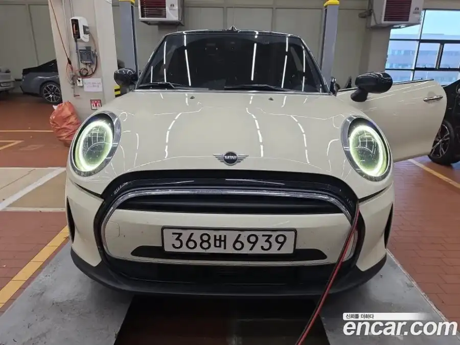 Mini Cooper Convertible Classic