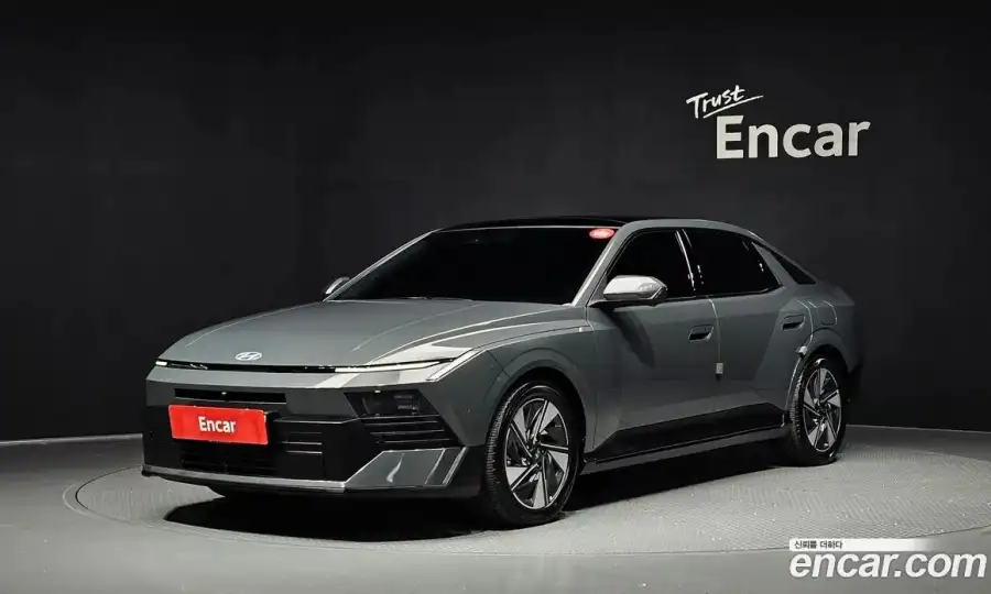 Hyundai Avante 2.0