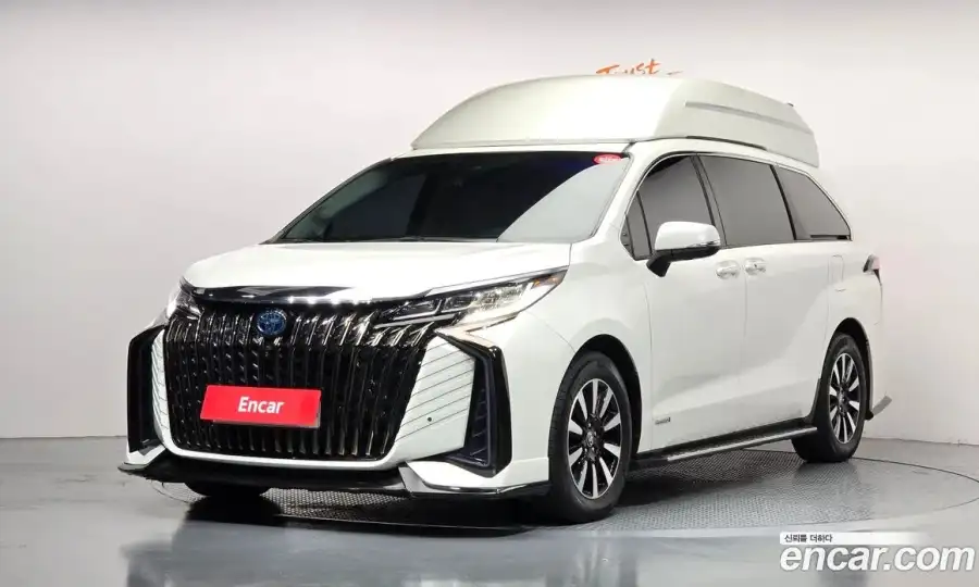 Toyota Sienna 2.5 Hybrid 2WD