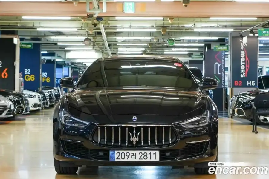 Maserati Ghibli 2.0 GT