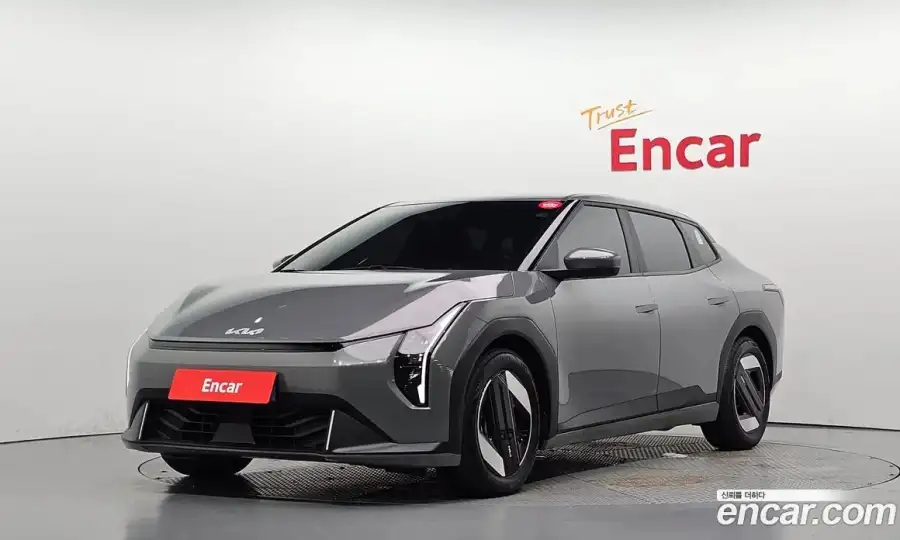 Kia EV4 Standard 2WD