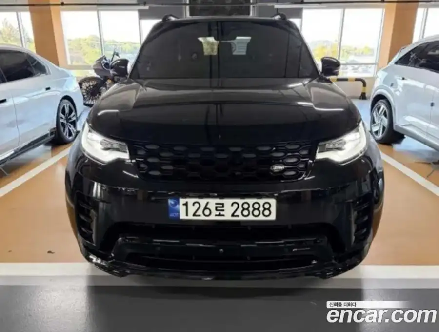 Land Rover Discovery P360 R-Dynamic SE