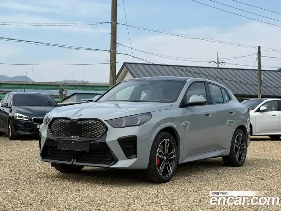 BMW iX2 eDrive 20 M Sport Pro